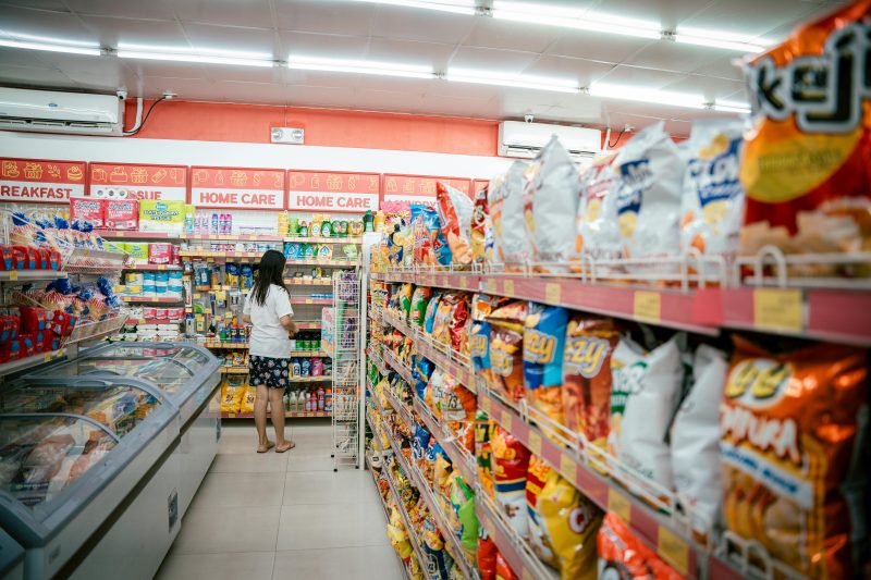 Grocery shopping costs for new immigrants in Australia