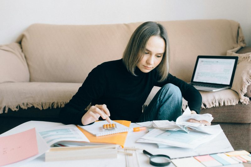 Managing money and bills after starting a new life in Australia